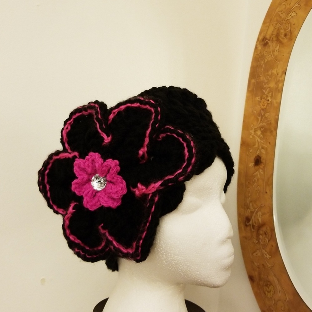 Handmade crochet hat - Picture 7 of 7